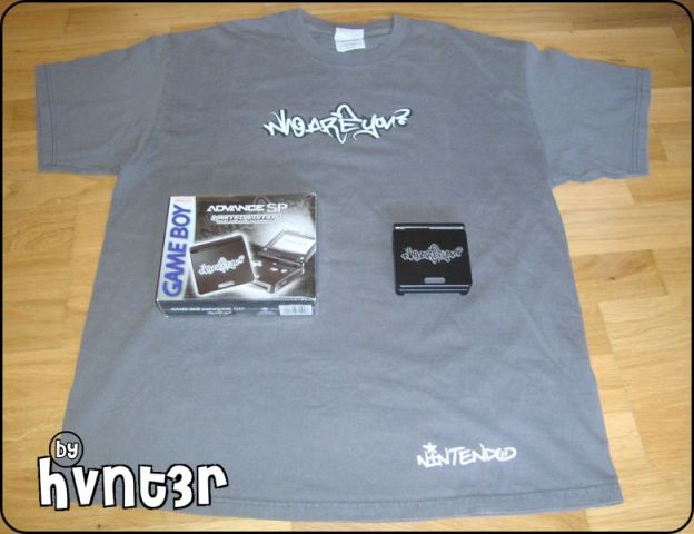 Game Boy Advance SP Who Are You? con Camiseta oficial