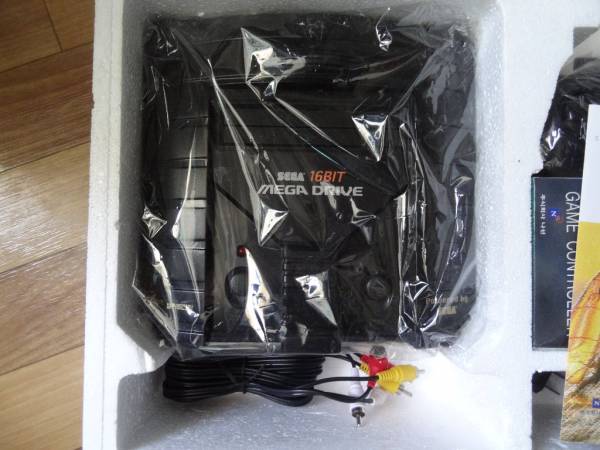 Mega Drive 3 Korean version brand new open box 2